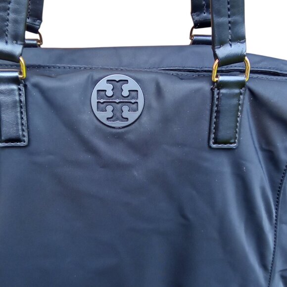 Tory Burch Black Vinyl Tote Disc Shipping - Picture 3 of 12